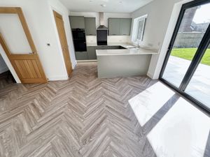 Kitchen/diner- click for photo gallery